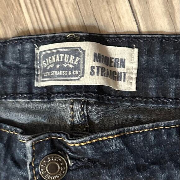Signature by Levi Strauss Modern Straight Women's size 16S Dark Blue Denim Jeans - Picture 6 of 8